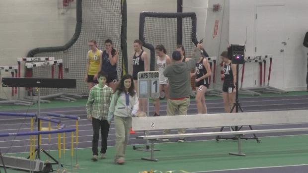 Open Girls 1 Mile Finals Section 1