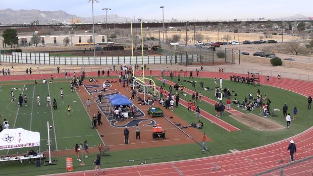 Open Girls 4x100 Relay Finals Section 1