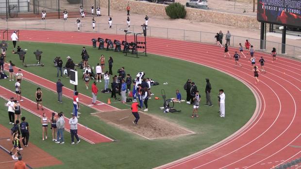 Varsity Girls 800 Finals Section 1