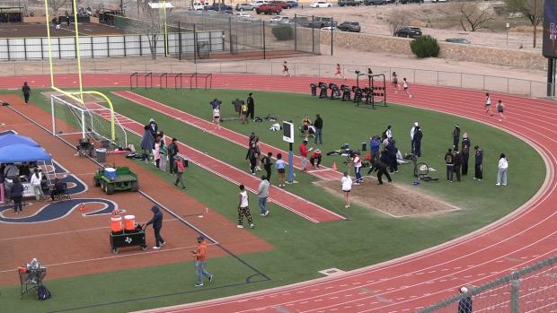 Freshman Girls 400 Finals Section 1