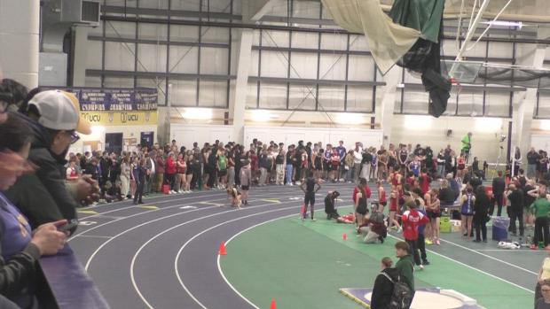 Open Girls 4x200 Relay Finals Section 3