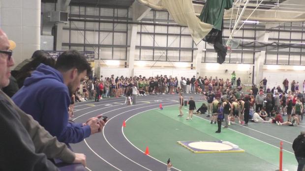 JV Girls 4x200 Relay Finals Section 2