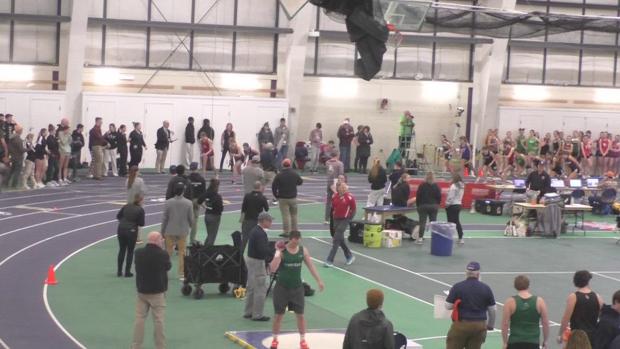 Girls 4x800 Relay Finals Section 1