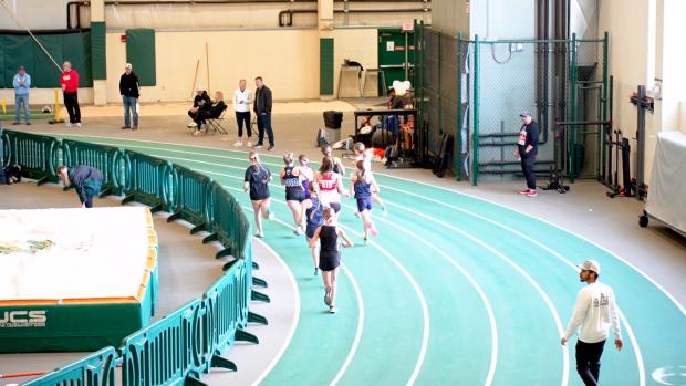 Girls 1600 Finals Section 3