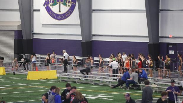 Girls 200 Finals Section 6