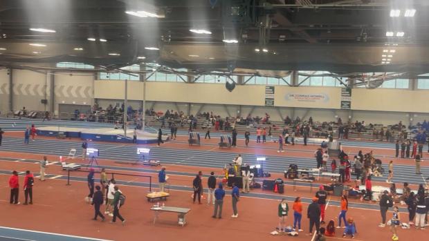 Varsity Boys' 4x200m Relay, finals 3