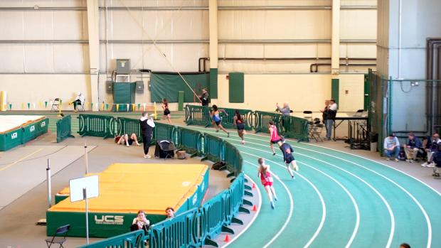 Girls 200 Finals Section 4