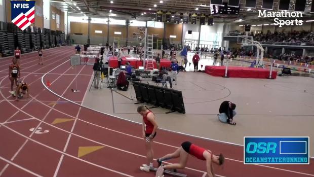 Girls 4x200 Relay Finals Section 1