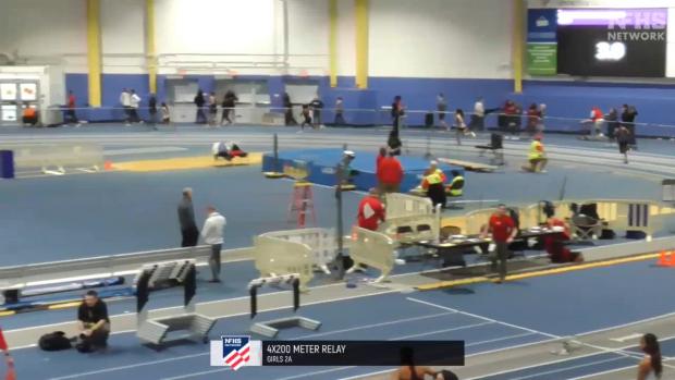 2A Girls 4x200 Relay Finals Section 1