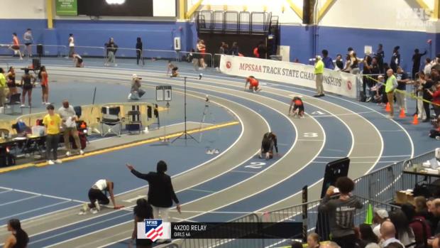 4A Girls 4x200 Relay Finals Section 1