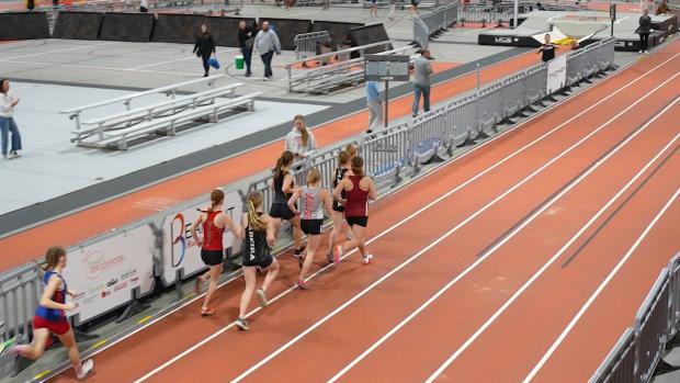 Girls 3200 Finals Section 1