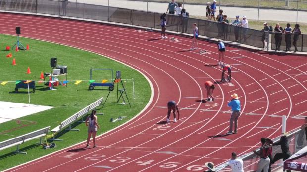 Girls 400 Heat 2