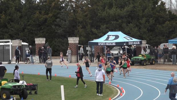 Varsity Girls 800 Finals Section 1