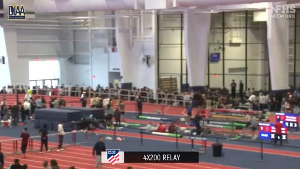 Girls 4x200 Relay Finals Section 2