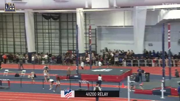 Girls 4x200 Relay Finals Section 3