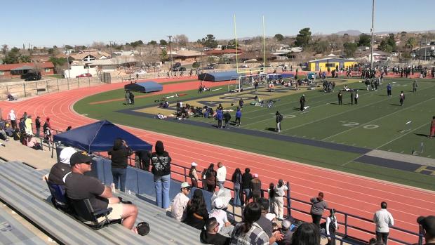 Varsity Girls 200 Finals Section 3