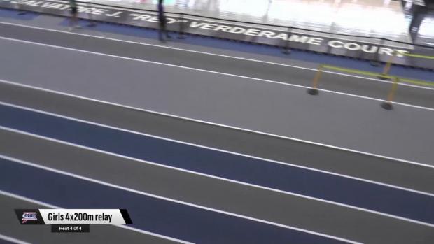 Girls 4x200 Relay Finals Section 1