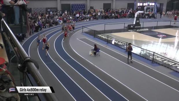 Girls 4x800 Relay Finals Section 1