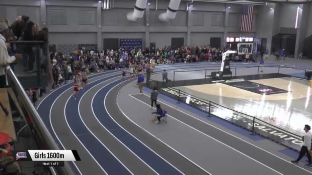 Girls 1600 Finals Section 1