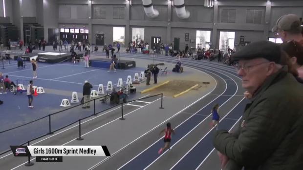 Girls 1600 Sprint Medley Relay Finals Section 3
