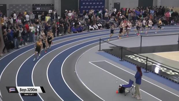 Boys 3200 Finals Section 1