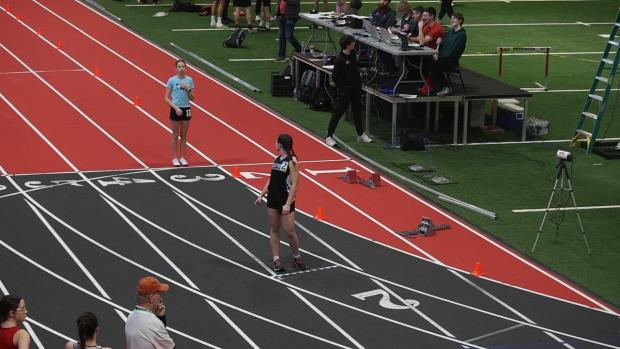 Girls 200 Finals Section 3