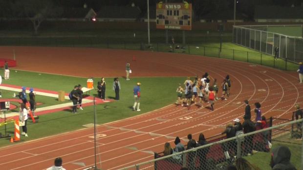 Girls 1600 Finals Section 1