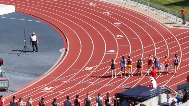 Girls 1600 Finals Section 3