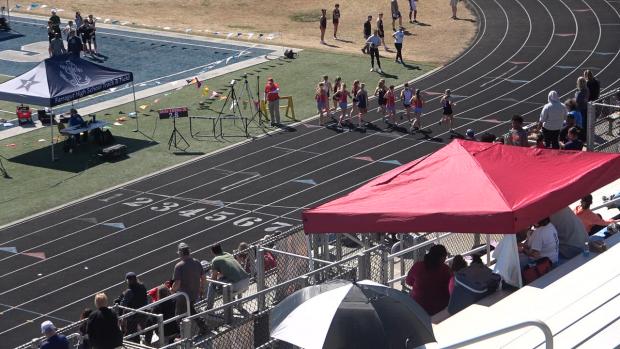 Girls 1600 Finals Section 1