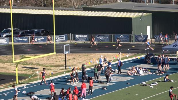 Girls 200 Finals Section 7