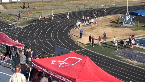 Girls 200 Finals Section 10