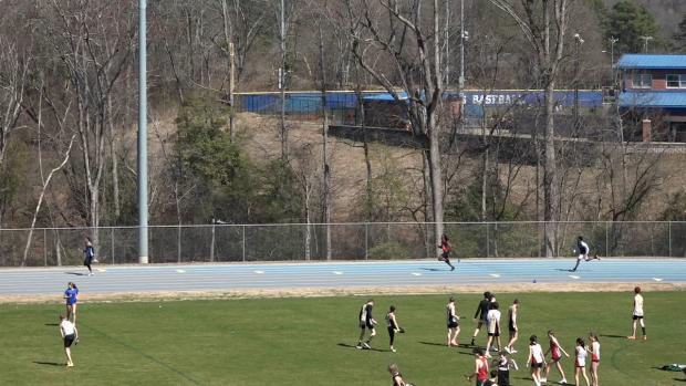 Boys 4x200 Relay Finals Section 2