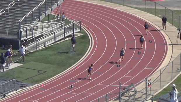 Girls 400 Finals Section 1