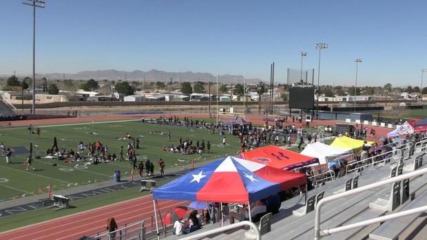 Varsity Girls 1600 Finals Section 1
