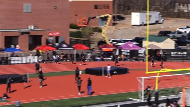 Varsity Boys 200 Finals Section 1