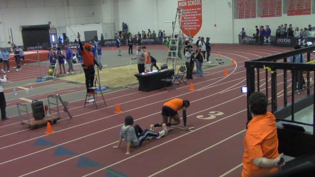 Varsity Boys 4x200 meter relay, finals 3