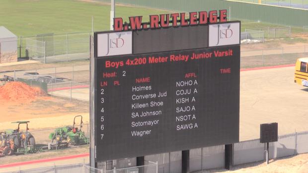 JV Boys 4x200 Finals Section 2