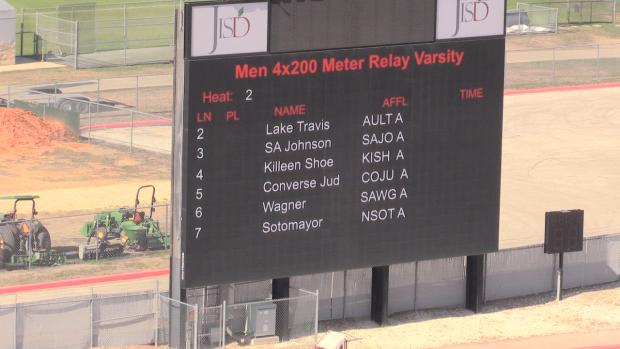 Boys 4x200 Finals Section 2