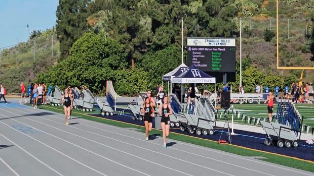 Braelyn Combe 3200m joining the Sub 10 Club (final 100m) 