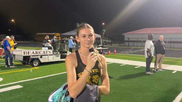 Kaelyn McKenzie of D'Iberville HS Wins 200m, 300mH, and HJ