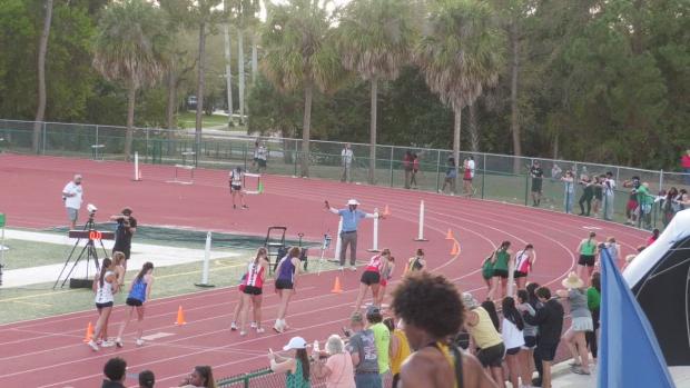 Girls 1600 Heat 1