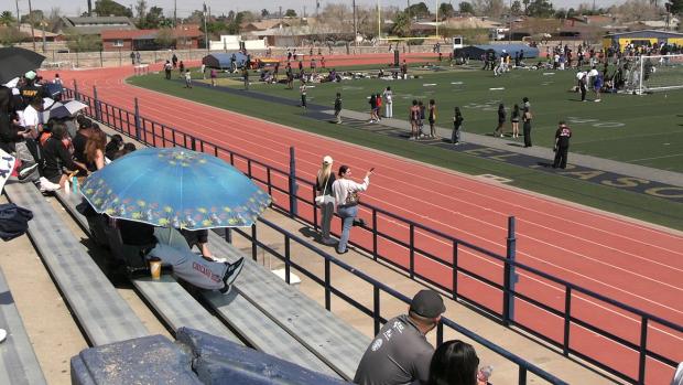 Varsity Girls 200 Finals Section 1