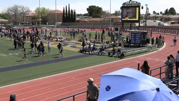 Varsity Girls 1600 Finals Section 1