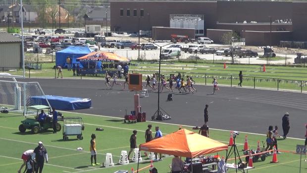 Girls 1600 Finals Section 2