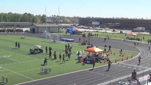 JV Girls 4x200 Relay Finals Section 1