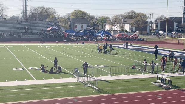 JV Girls 4x200 Relay Finals Section 2