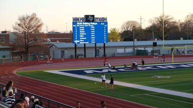 Girls 200 Finals Section 3