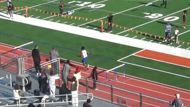 Boys 4x110 Shuttle Hurdle Heat 3