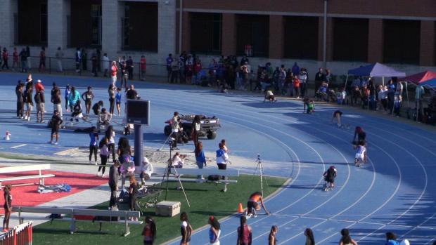 Girls 1600 Sprint Medley Relay Finals Section 1