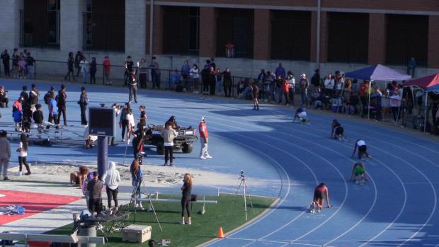 Girls 1600 Sprint Medley Relay Finals Section 2